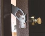 Блиндирана врата серия Панел - ключалка тип резе